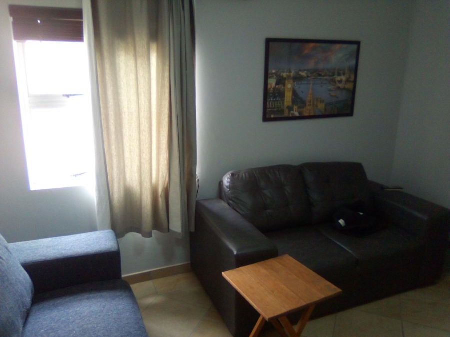 To Let 1 Bedroom Property for Rent in Goodwood Park Western Cape